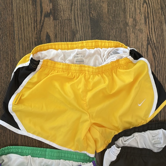Set of 3 Nike running shorts size Girls L. Minor wear on all 3. - Picture 2 of 10
